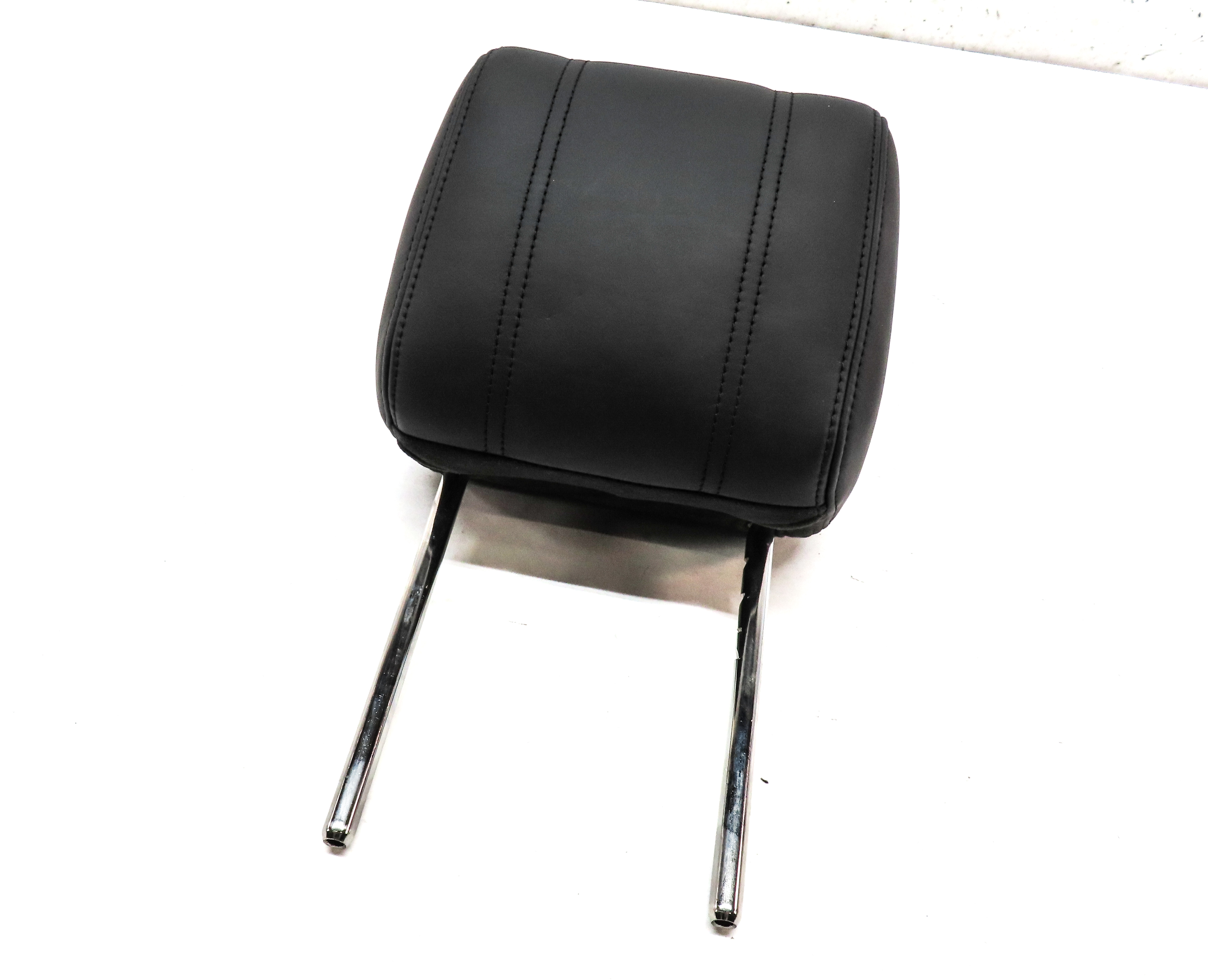 13-17 LAND RANGE ROVER (L405) REAR LEFT OR RIGHT SEAT HEADREST (BLACK) — exact item pictured